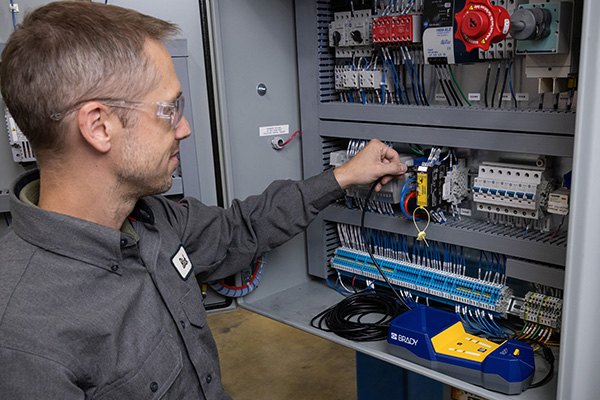 V1400 Barcode Reader